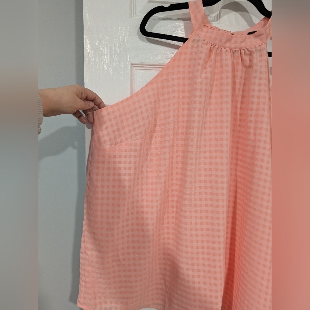 NWT Torrid Impatient Pink Clip Chiffon Mock Neck Halter in Size 3 / 22-24 - Picture 3 of 10